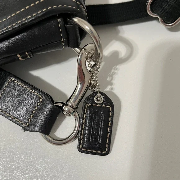 Women’s Classic Vintage Y2K Soho Leather COACH Crossbody Bag 7843 - Picture 4 of 7